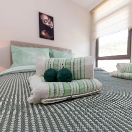 公寓 Central With Refreshing Interior Design In